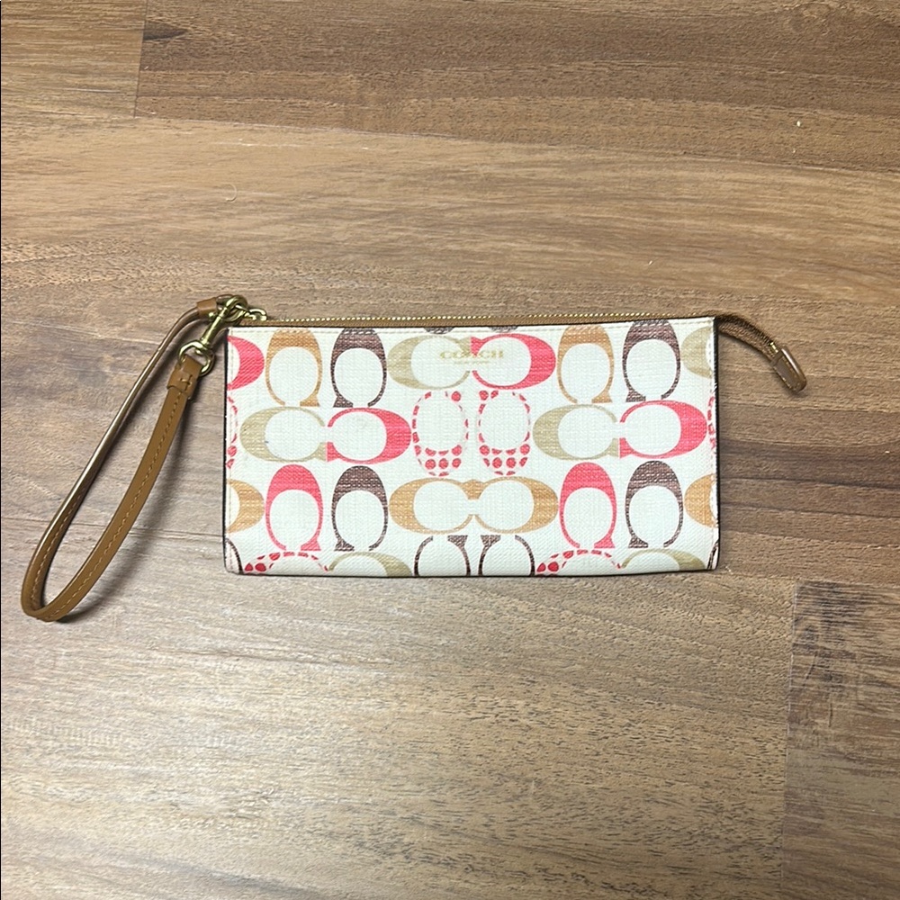 Coach Clutch Wristlet in Cream and Pink
